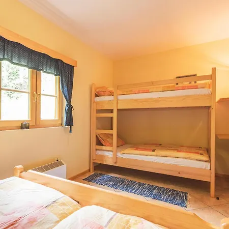 Authentic Pohorje House With Riverside Outdoor Sauna בית נופש *